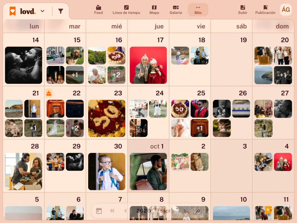 El calendario de Lovd en septiembre: fotos casi todos los días, desde tartas de cumpleaños hasta un paseo por los acantilados, y un cumpleaños marcado el día 22.