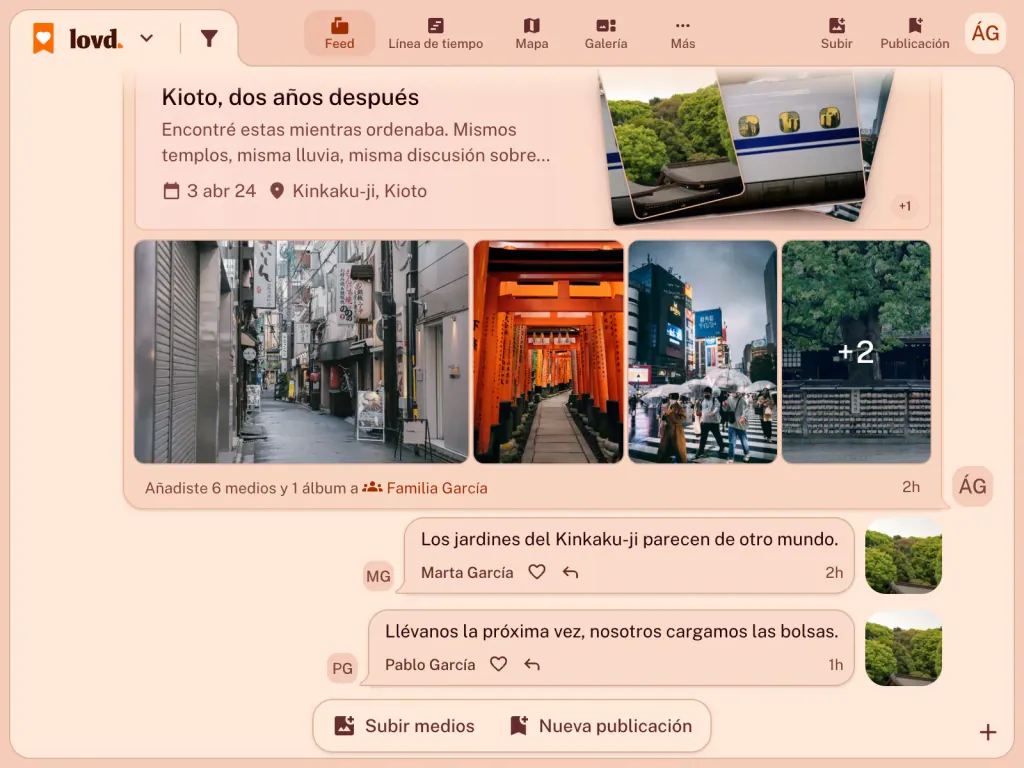 El feed de Lovd: un álbum, «Kioto, dos años después», con fotos de las puertas de Fushimi Inari y del tren bala, y dos comentarios de la familia debajo.