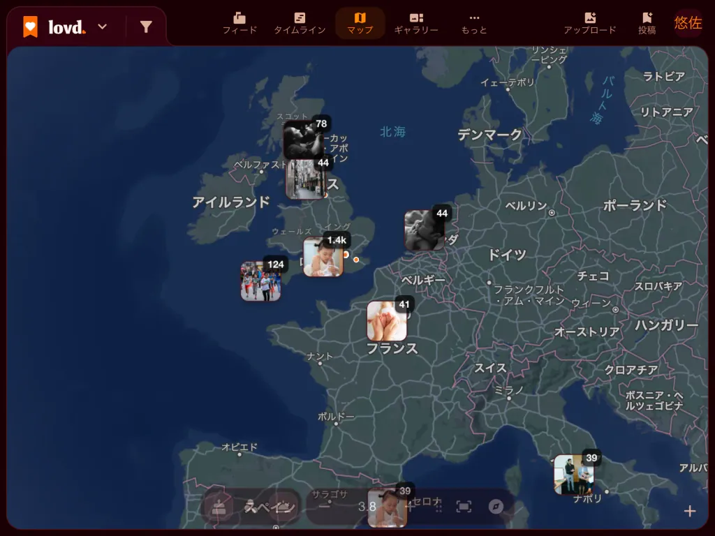 ヨーロッパを表示したLovdのマップ。イギリス、フランス、オランダ、イタリアに写真の束があり、その多くはイングランド南部にあります。